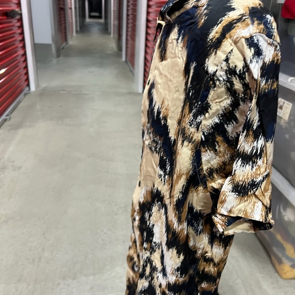 Express Multicolor Abstract Shirt - Picture 8 of 8